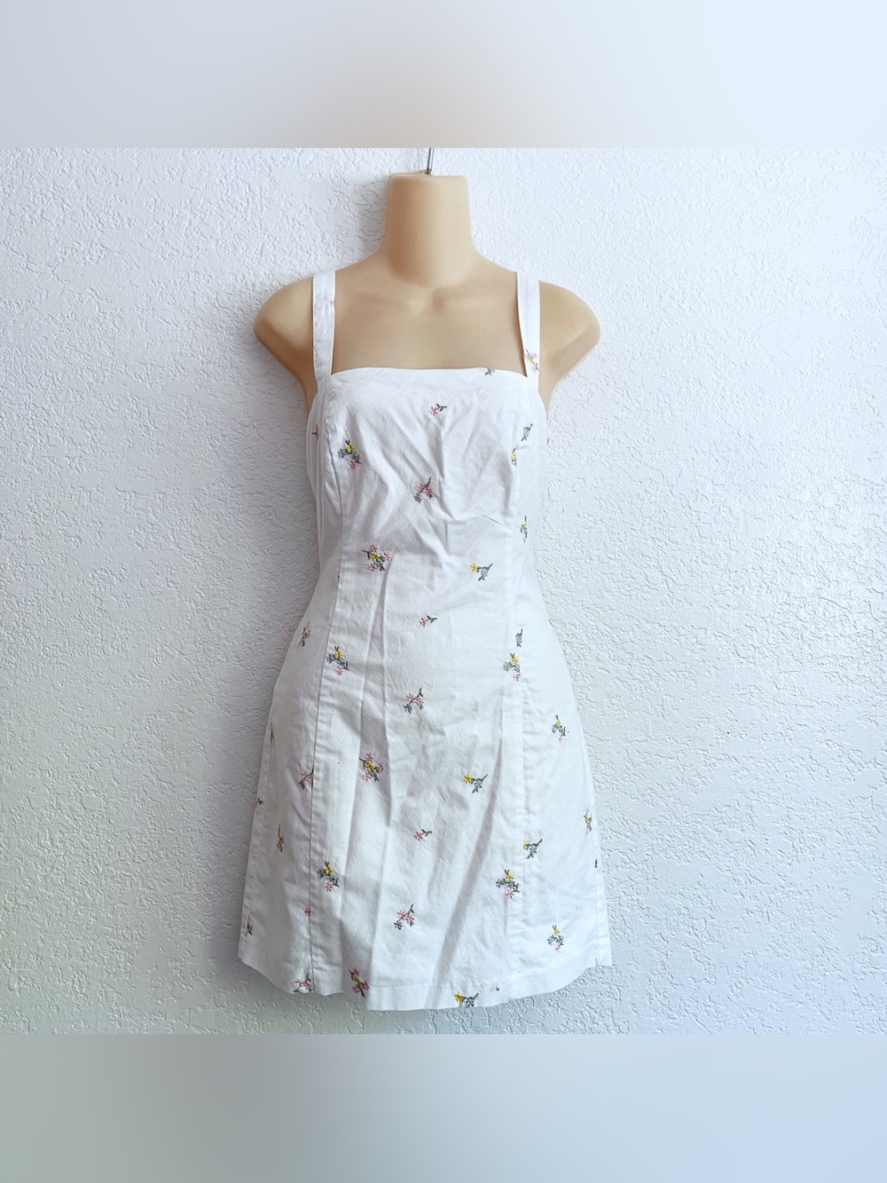 Garden Party White Floral Embroidered Mini Sundress Small Square Neck Soft Girl